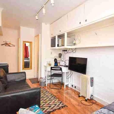 Leeward Gardens With Ensuite Londen Buitenkant foto